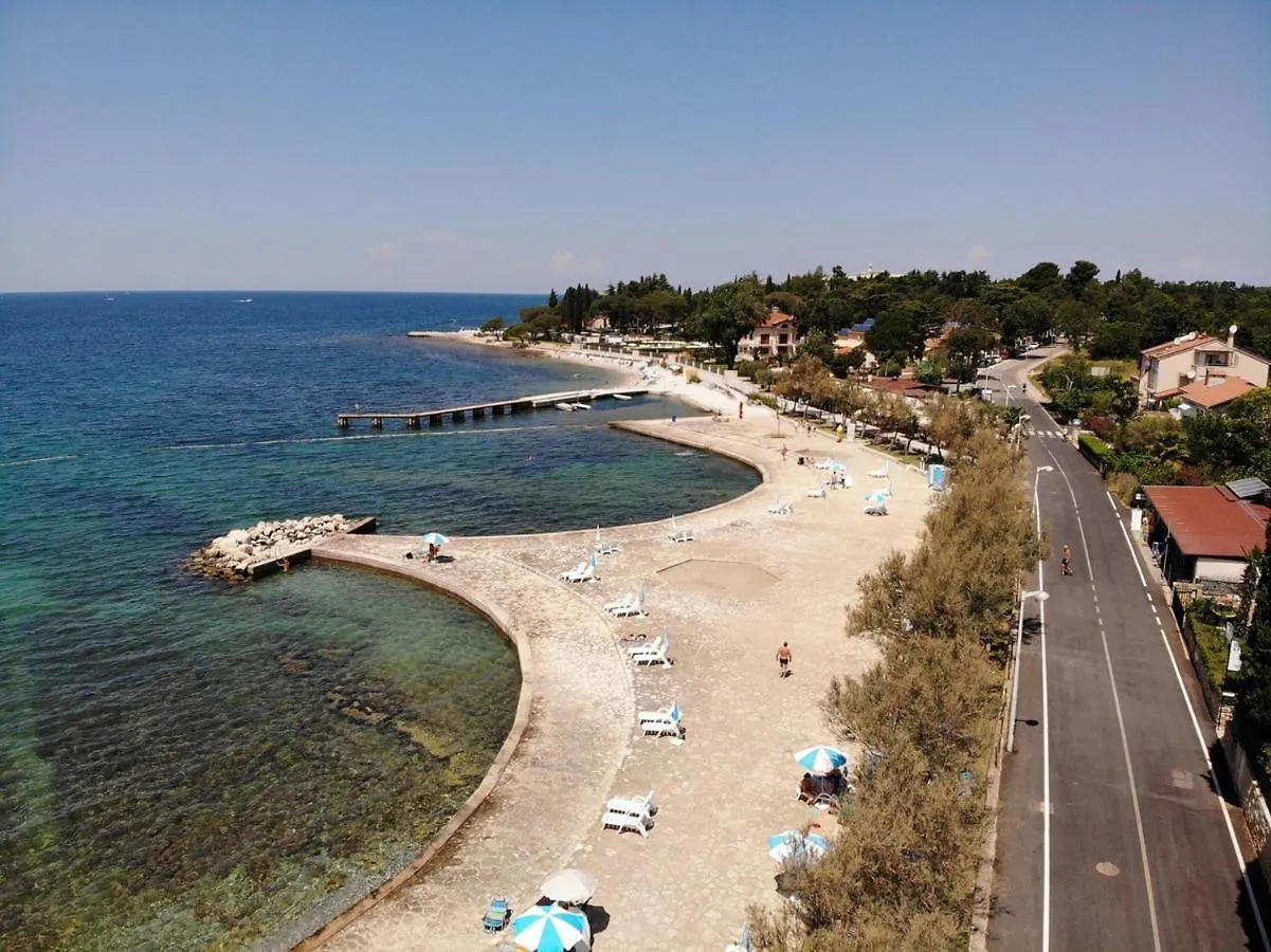 *** Casa de hóspedes Two Bed Rooms Fortuna Near The Beach Poreč Croácia