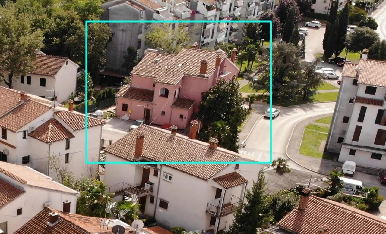 Two Bed Rooms Fortuna Near The Beach Poreč 3*,