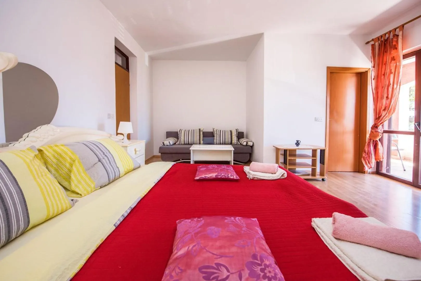 Two Bed Rooms Fortuna Near The Beach Πόρετς Πανσιόν