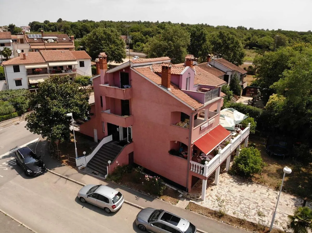 *** Πανσιόν Two Bed Rooms Fortuna Near The Beach Πόρετς Κροατία