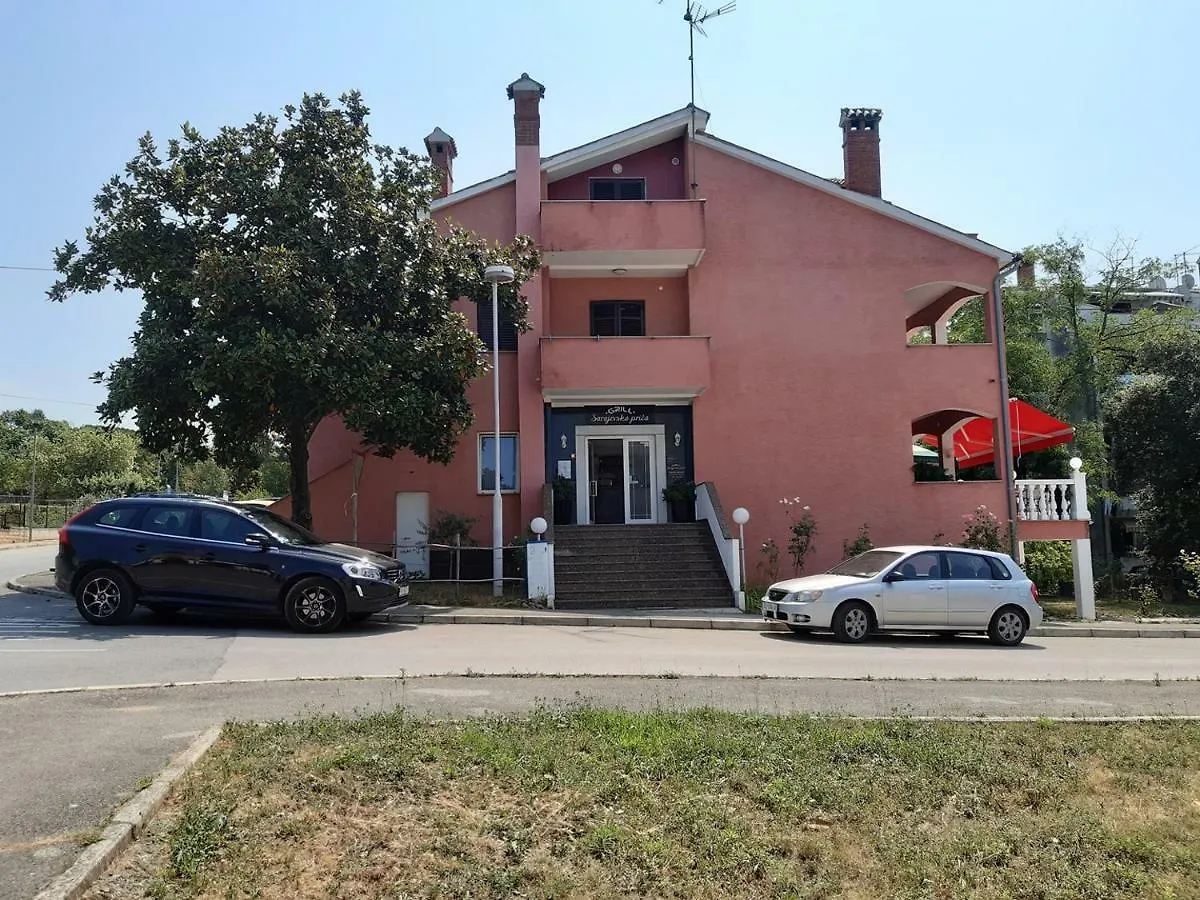 Two Bed Rooms Fortuna Near The Beach Πόρετς Πανσιόν