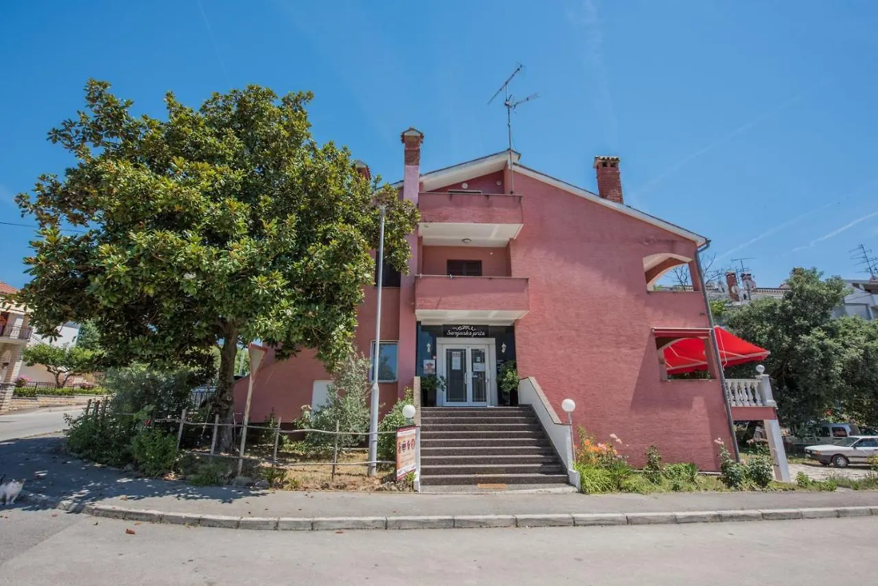 Two Bed Rooms Fortuna Near The Beach Poreč Chorwacja