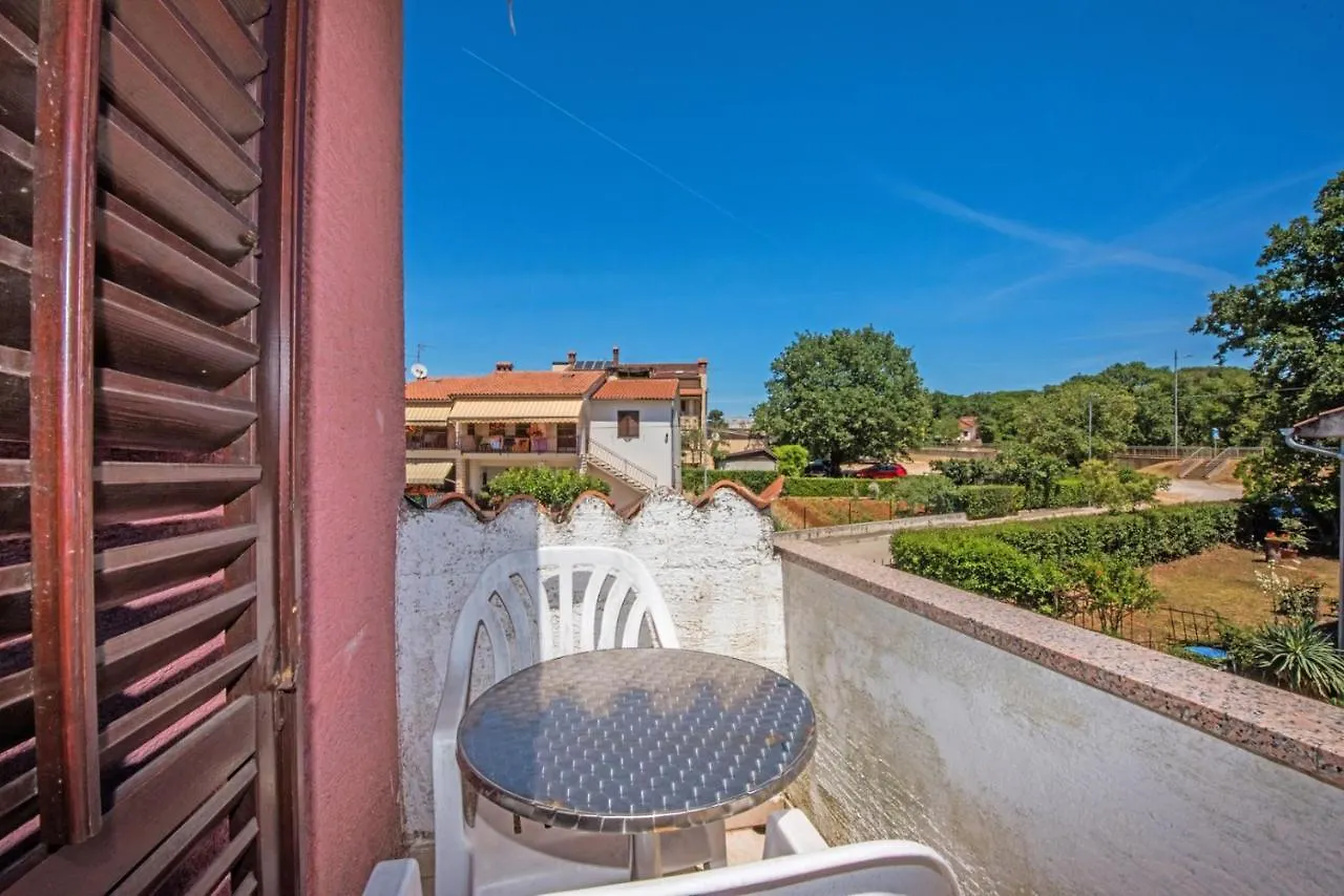 Two Bed Rooms Fortuna Near The Beach Poreč