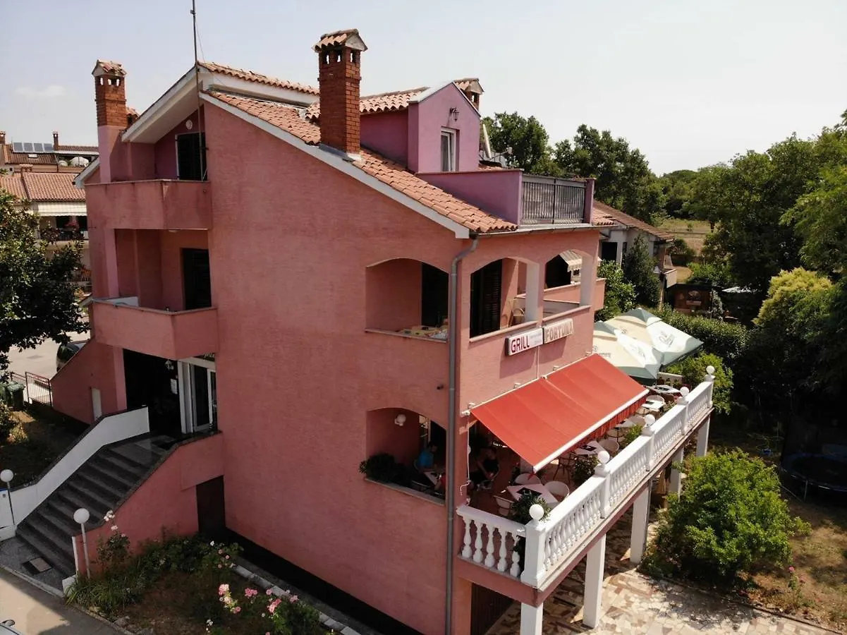 Two Bed Rooms Fortuna Near The Beach Poreč 3*,  Chorwacja